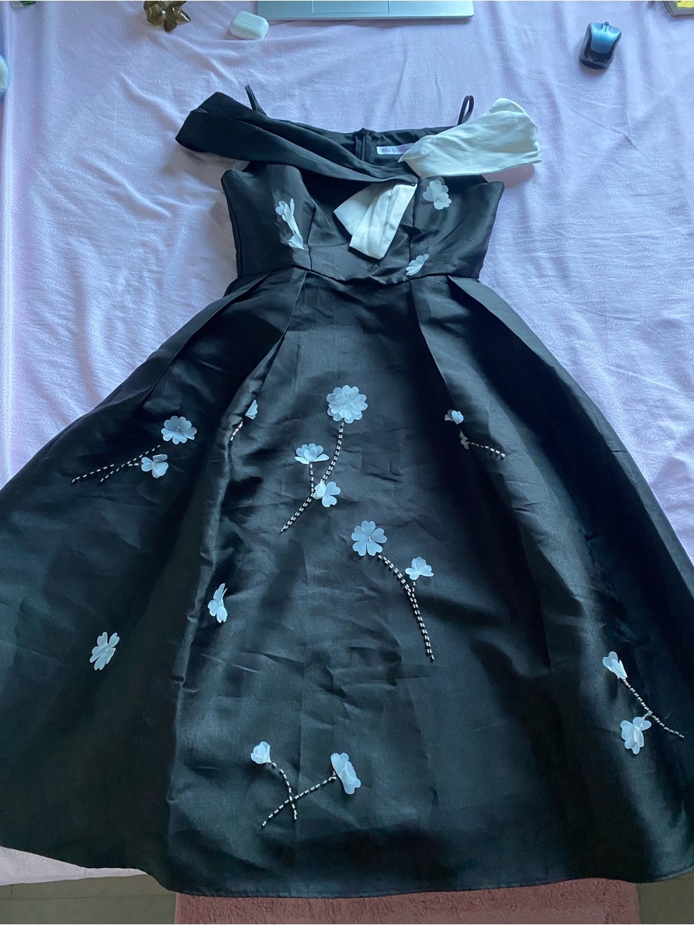 Black Off-Shoulder Formal Dress with White Floral Appliqués